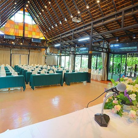 The Loft Resort Bangkok Ngoại thất bức ảnh