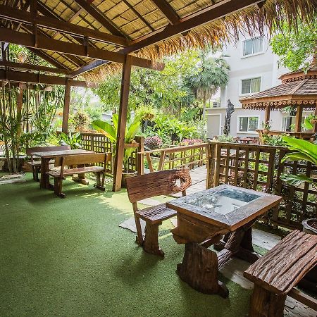 The Loft Resort Bangkok Ngoại thất bức ảnh