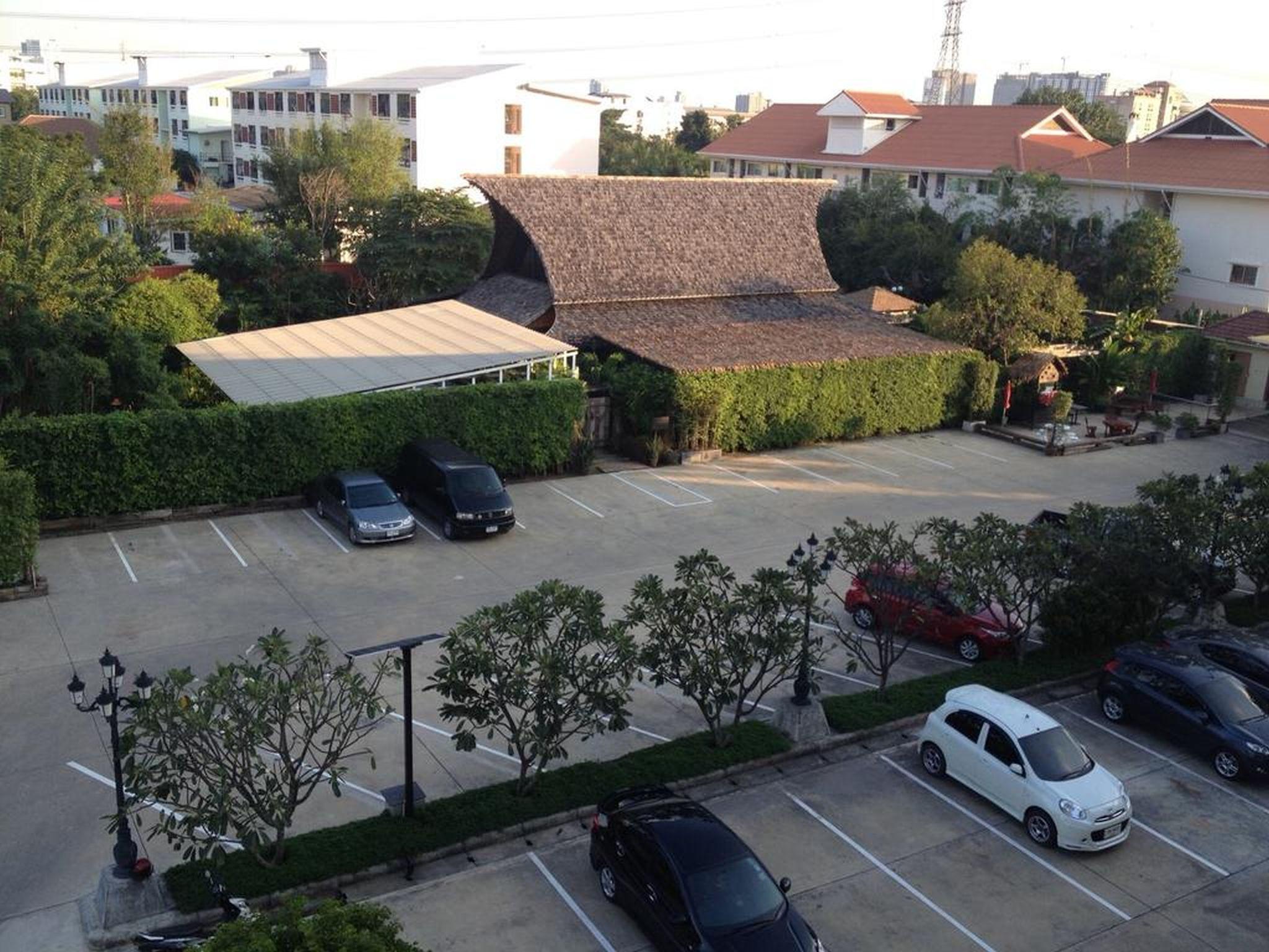 The Loft Resort Bangkok Ngoại thất bức ảnh